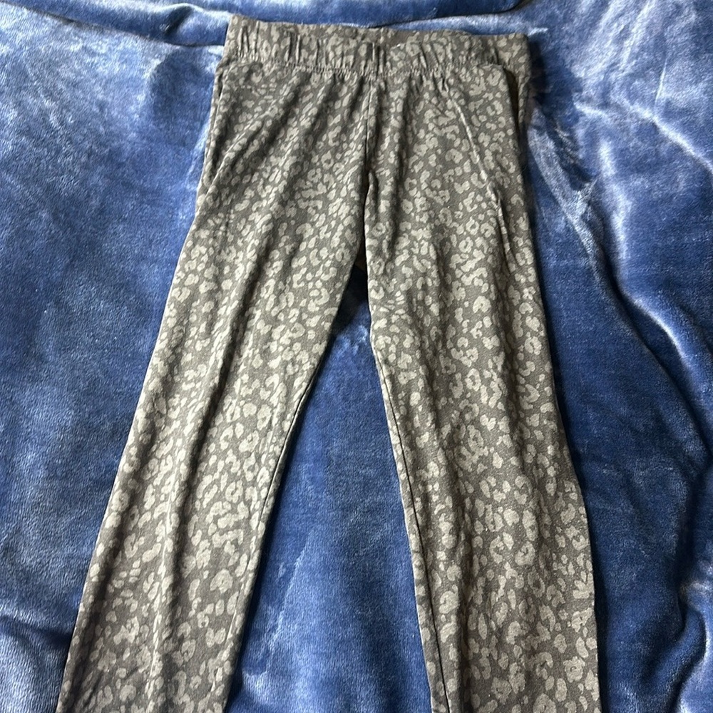 Old Navy Women's size medium leggings